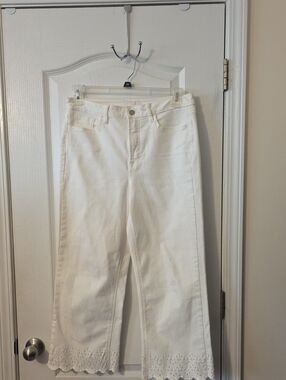 Jen 7 White Women's Cropped Eyelet Hem Jeans